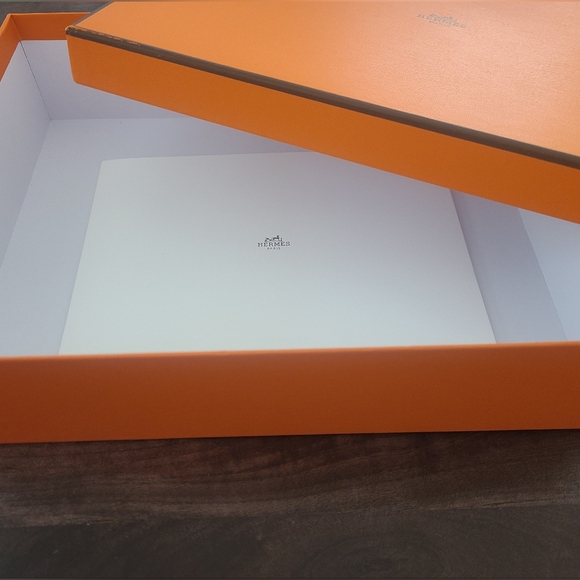 Hermes Box - Picture 3 of 11